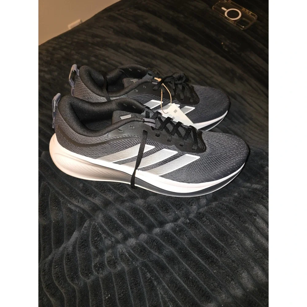 Adidas RESPONSE PACE RUNNING SHOES size 10 new